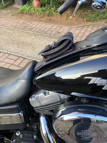 Tankpad schwarz / orange passend für Harley-Davidson Dyna Street Bob Lowrider bis 2017