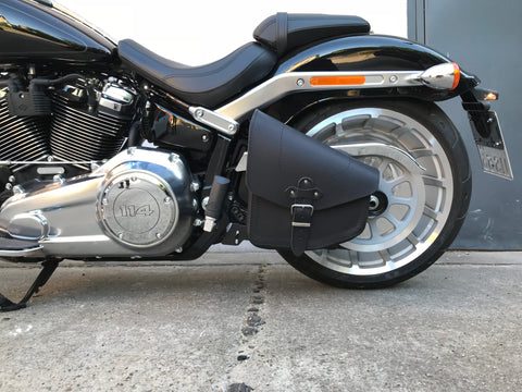 Odin schwarz Schwingentasche passend für Harley-Davidson Softail