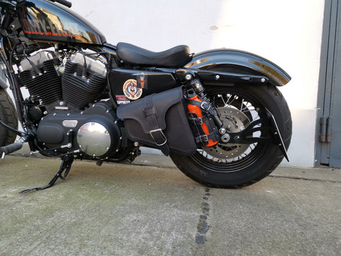 Eos black side bag with bottle holder suitable for Harley-Davidson Sportster