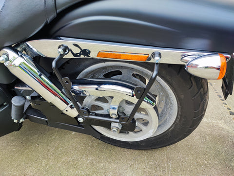 Saddlebag bracket for the left or right side suitable for Harley-Davidson Fat Bob from 1991-2017
