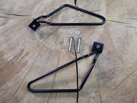 Universal saddlebag bracket suitable for Dyna or Sportster black