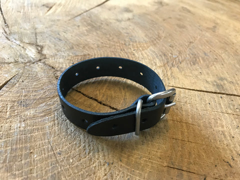 Leather strap mounting strap with buckle 26cm in black