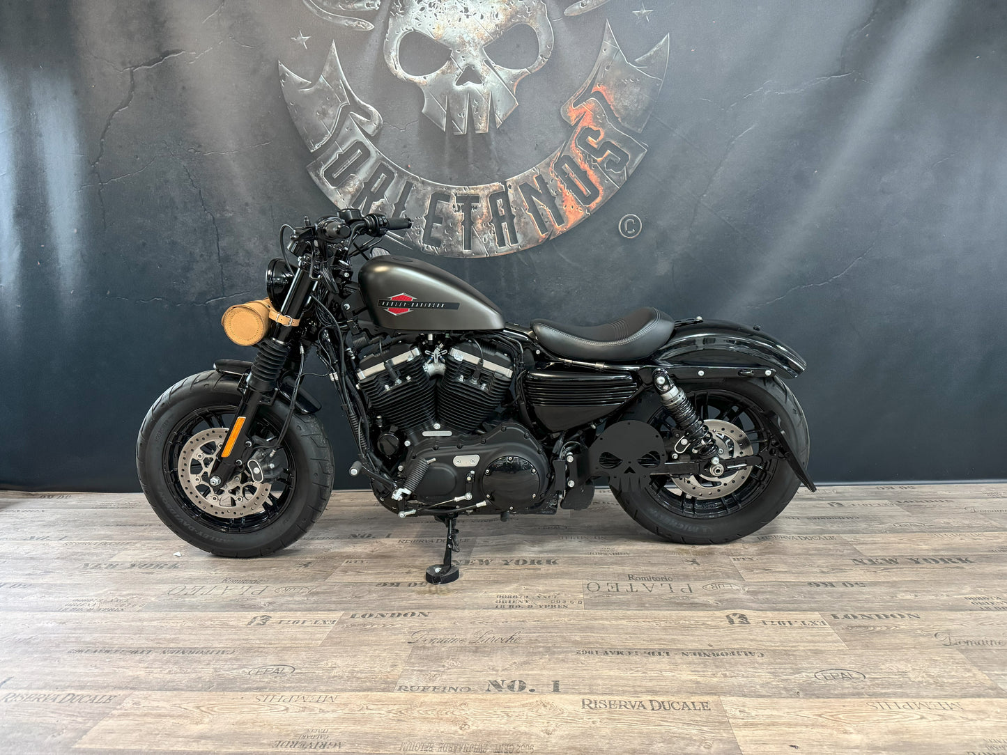 Seitentaschenhalter passend für Harley Davidson Sportster ab Bj. 2004 linke Seite