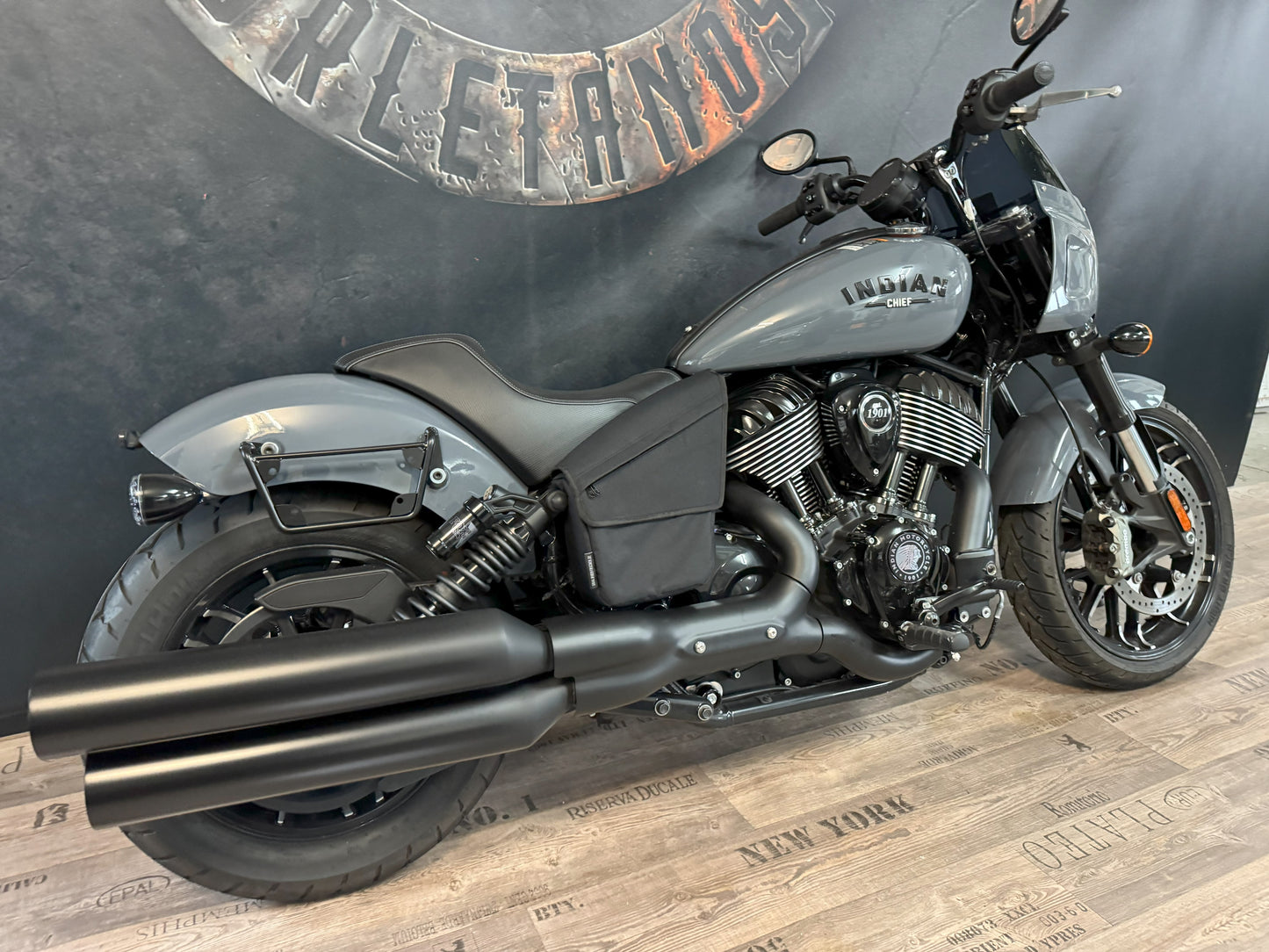 Taschenhalterung Chief XL rechts