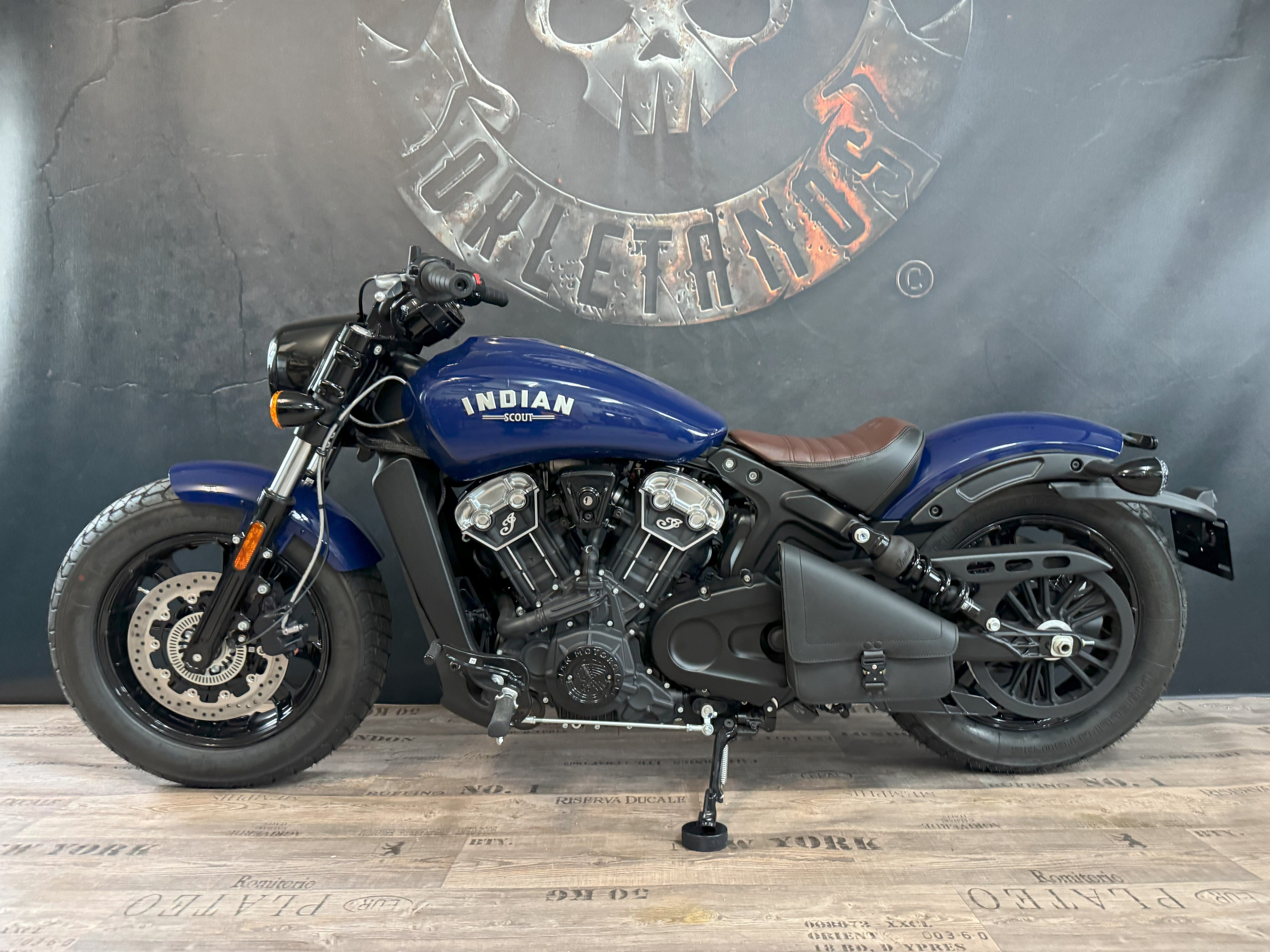 ANUK schwarz Schwingentasche inkl. Halter passend für Indian Scout