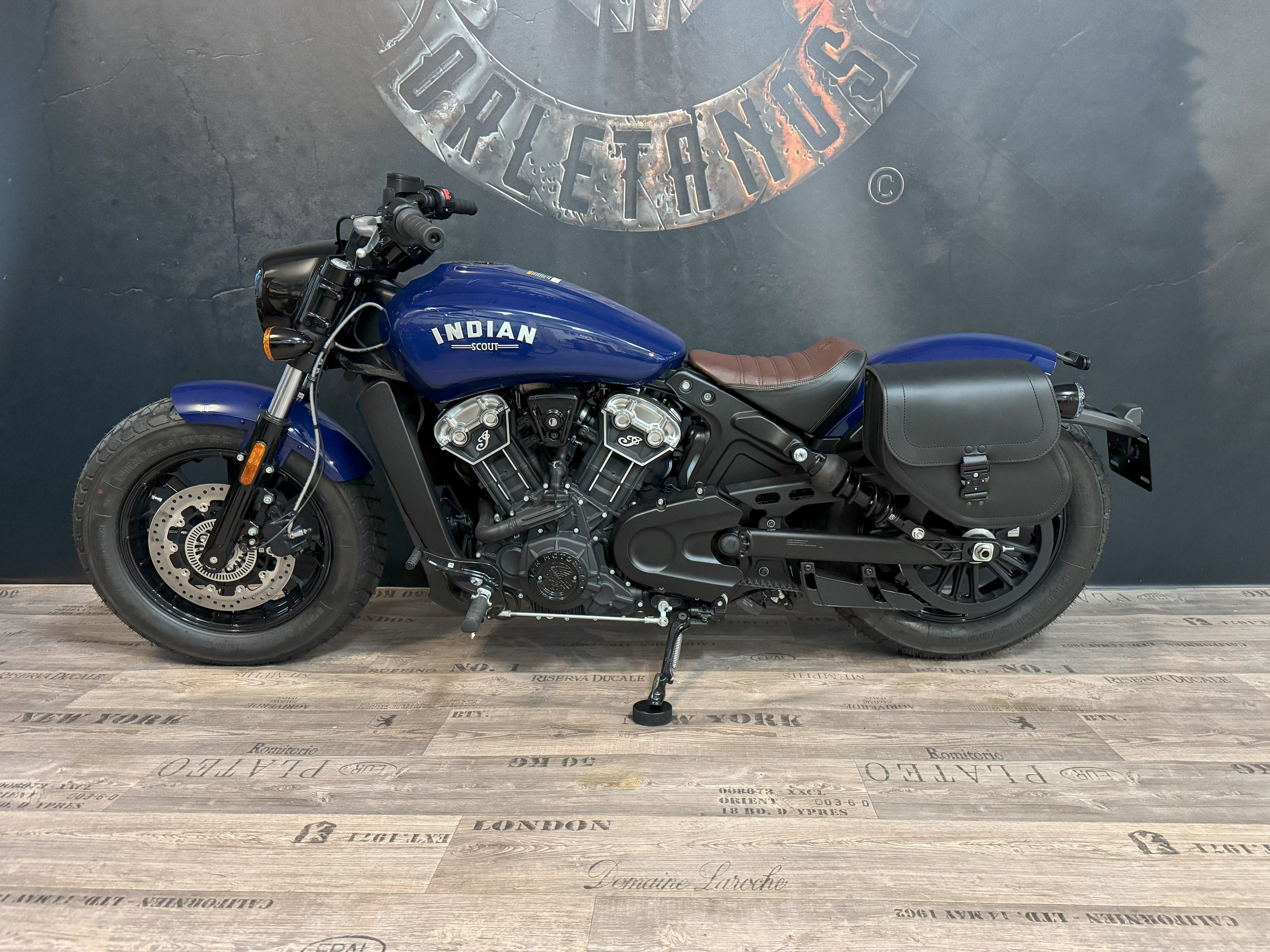 YUMA schwarz links Seitentasche passend für Indian Scout / Chief