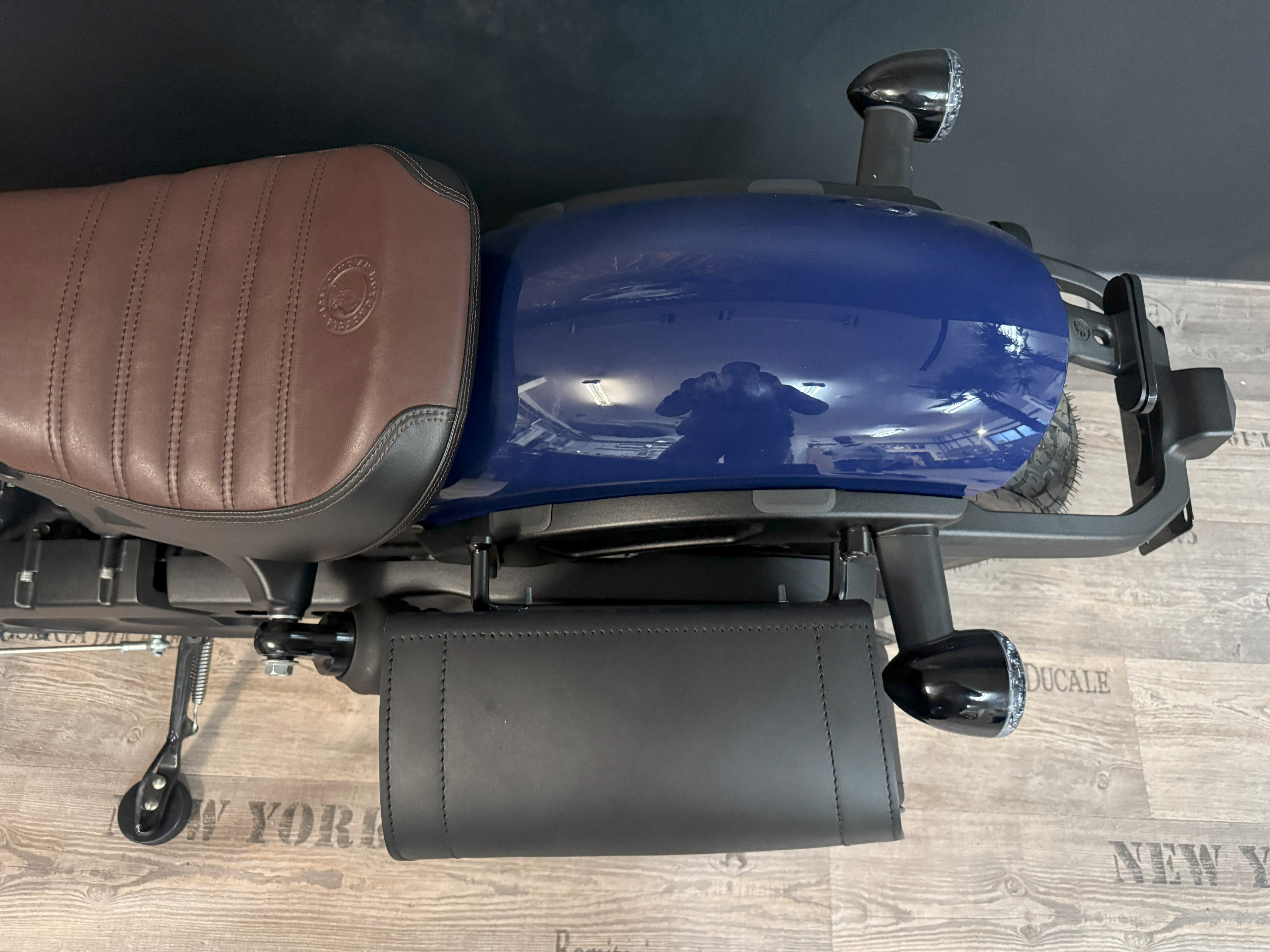 YUMA schwarz links Seitentasche passend für Indian Scout / Chief