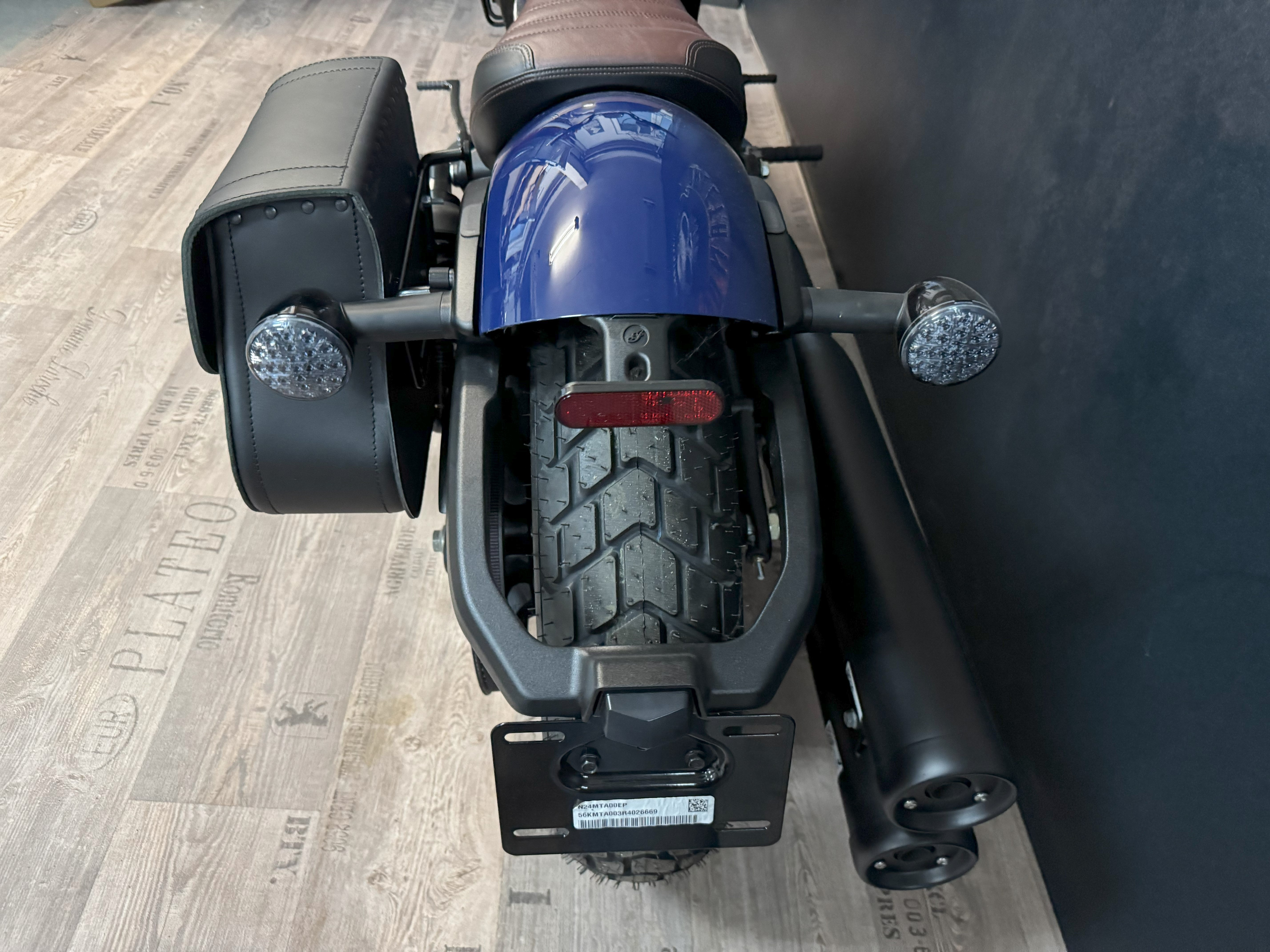 YUMA schwarz links Seitentasche passend für Indian Scout / Chief
