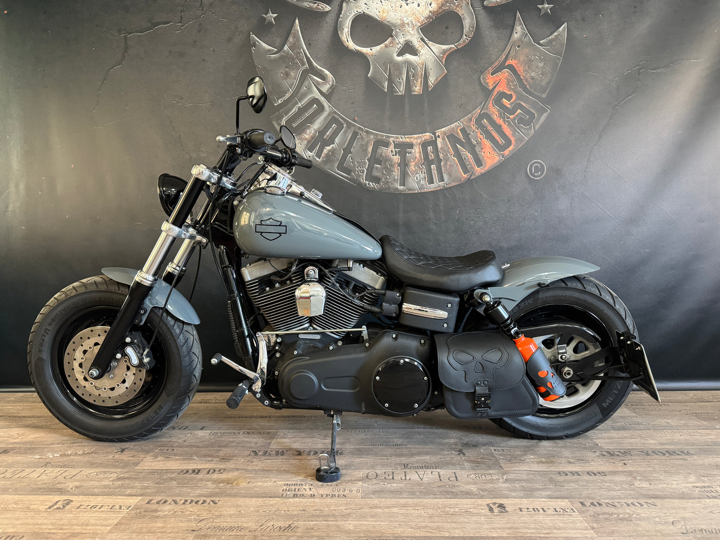 Dyna Skull Blackline