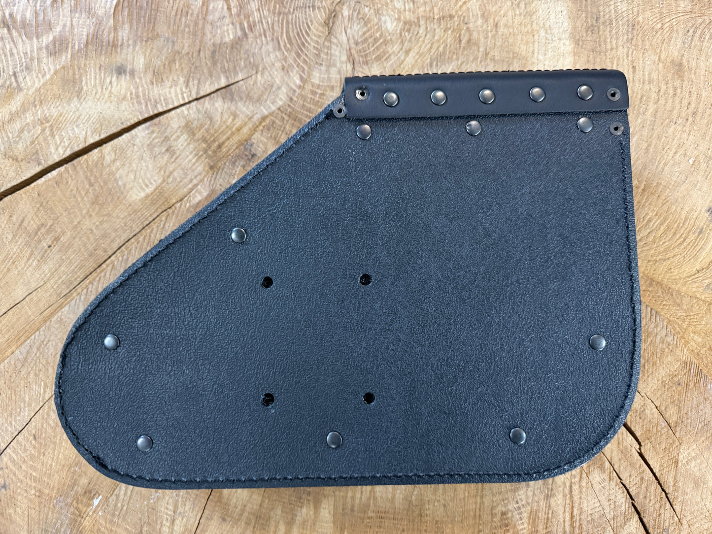 Manitou schwarz + Halter
