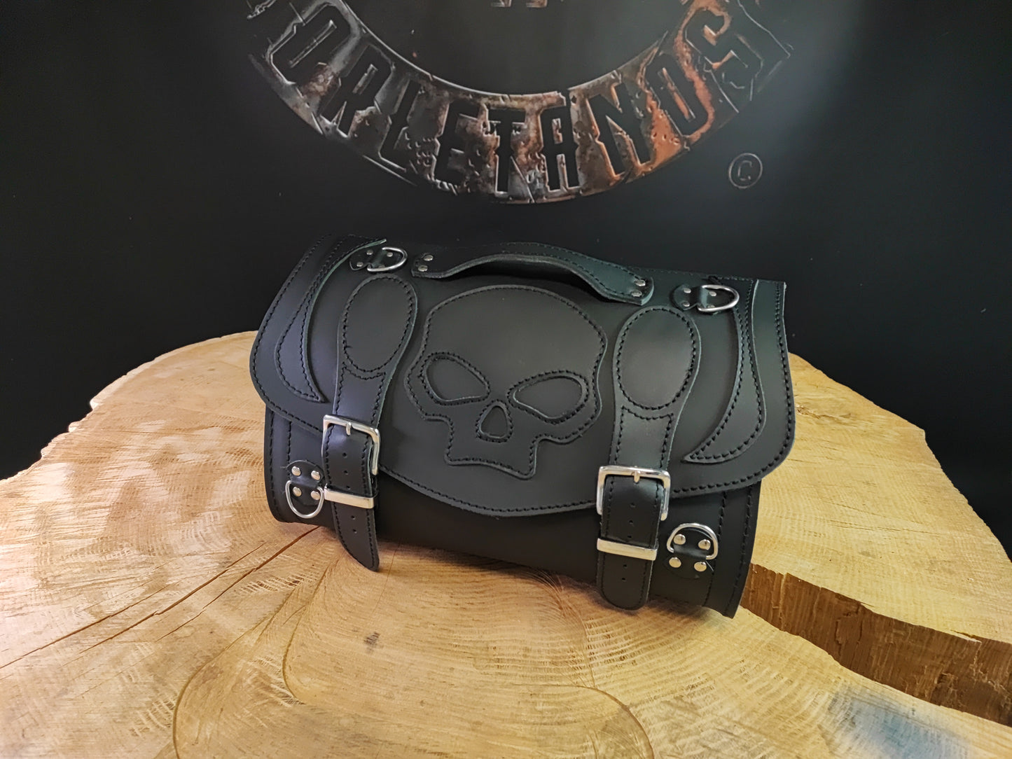 DEVIL SKULL in schwarz