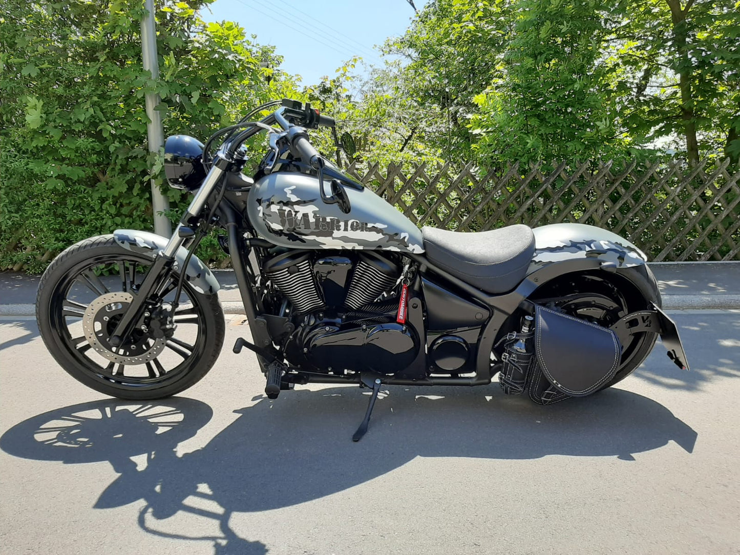 Diablo weiß + Halter ab 2018