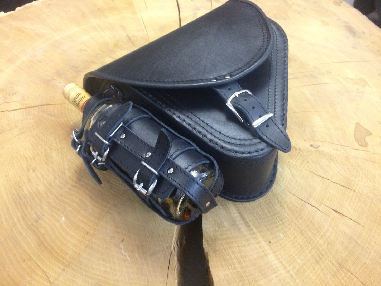 Diablo schwarz + Halter ab 2018