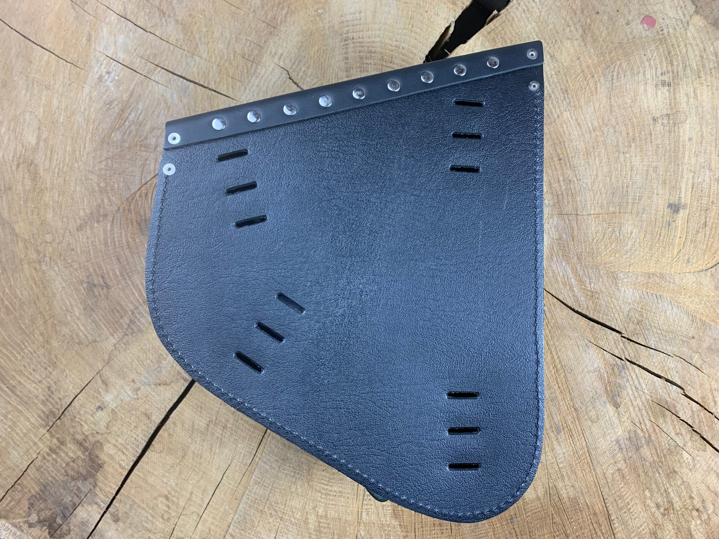 Hades schwarz + Halter bis 2017