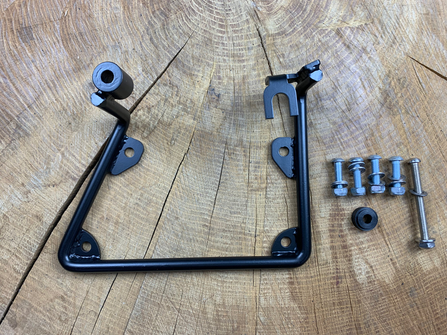 Satteltaschenhalterung links passend für Harley-Davidson Sportster Bj. 2016-2020