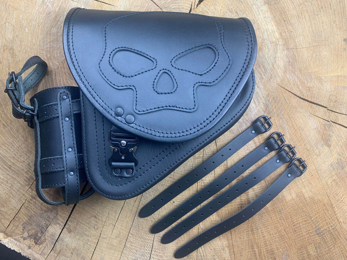Diablo Skull Blackline + Halter ab 2018