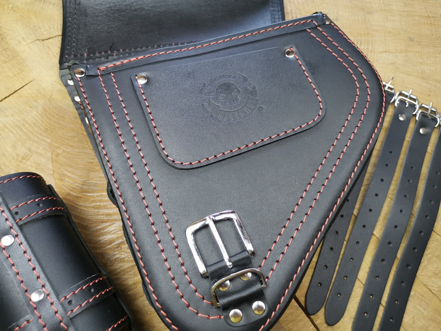 Diablo rot + Halter ab 2018