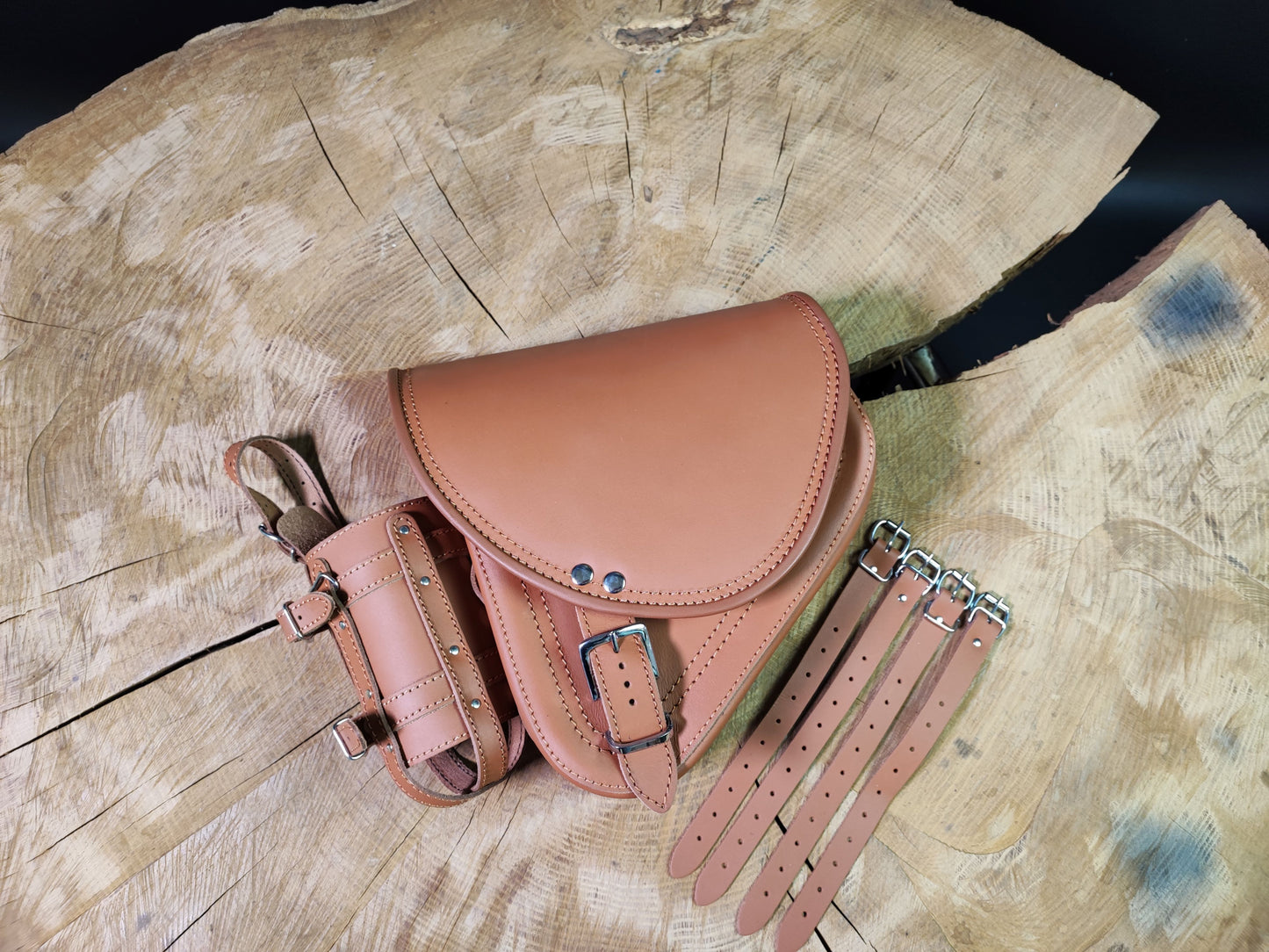 Diablo Kupferbraun Schwingentasche mit Flaschenhalter passend für Harley-Davidson Softail