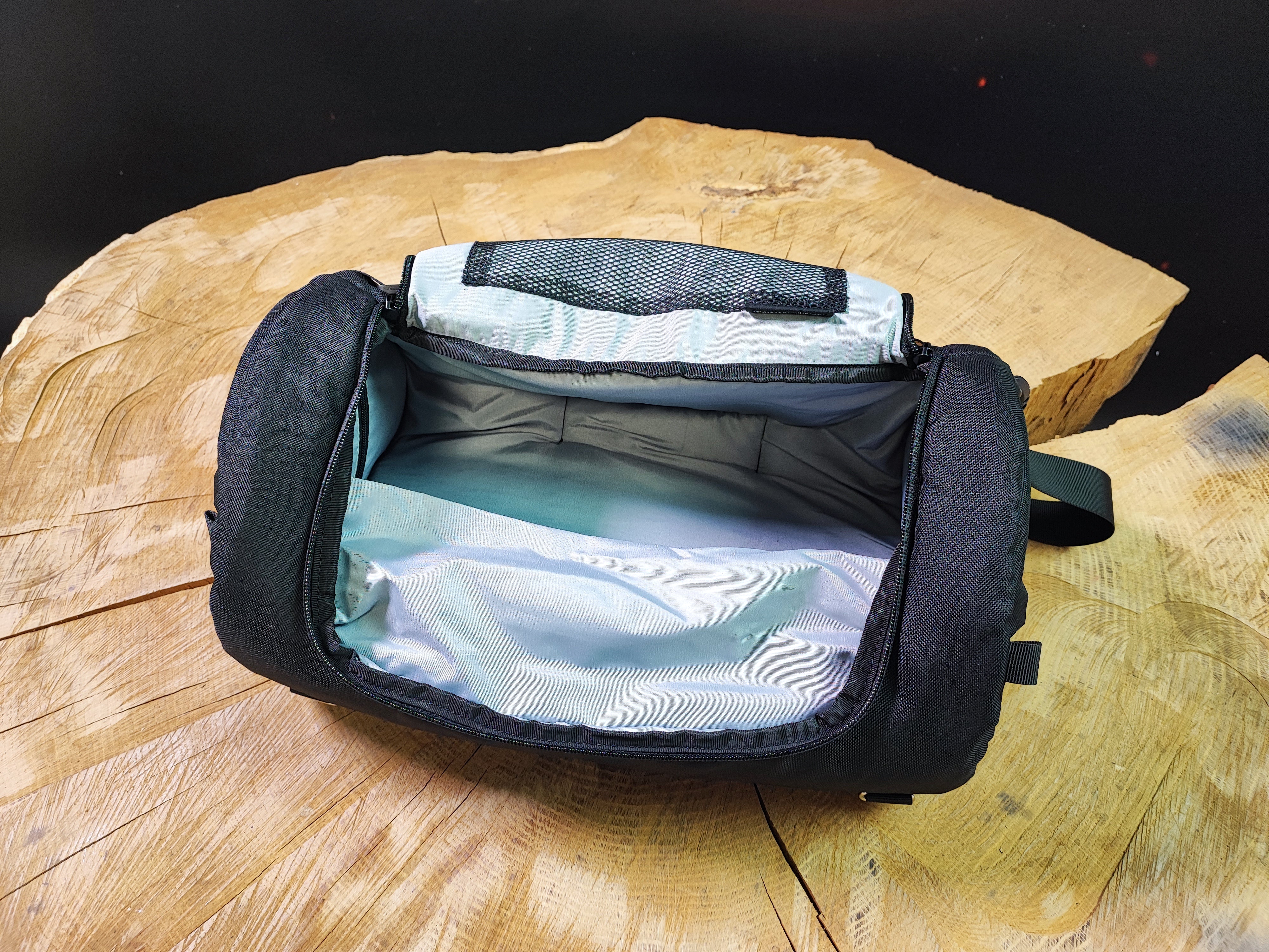 NIGHTTRON SPORT 19L universelle Reisetasche für Sissybar oder Gepäckträger