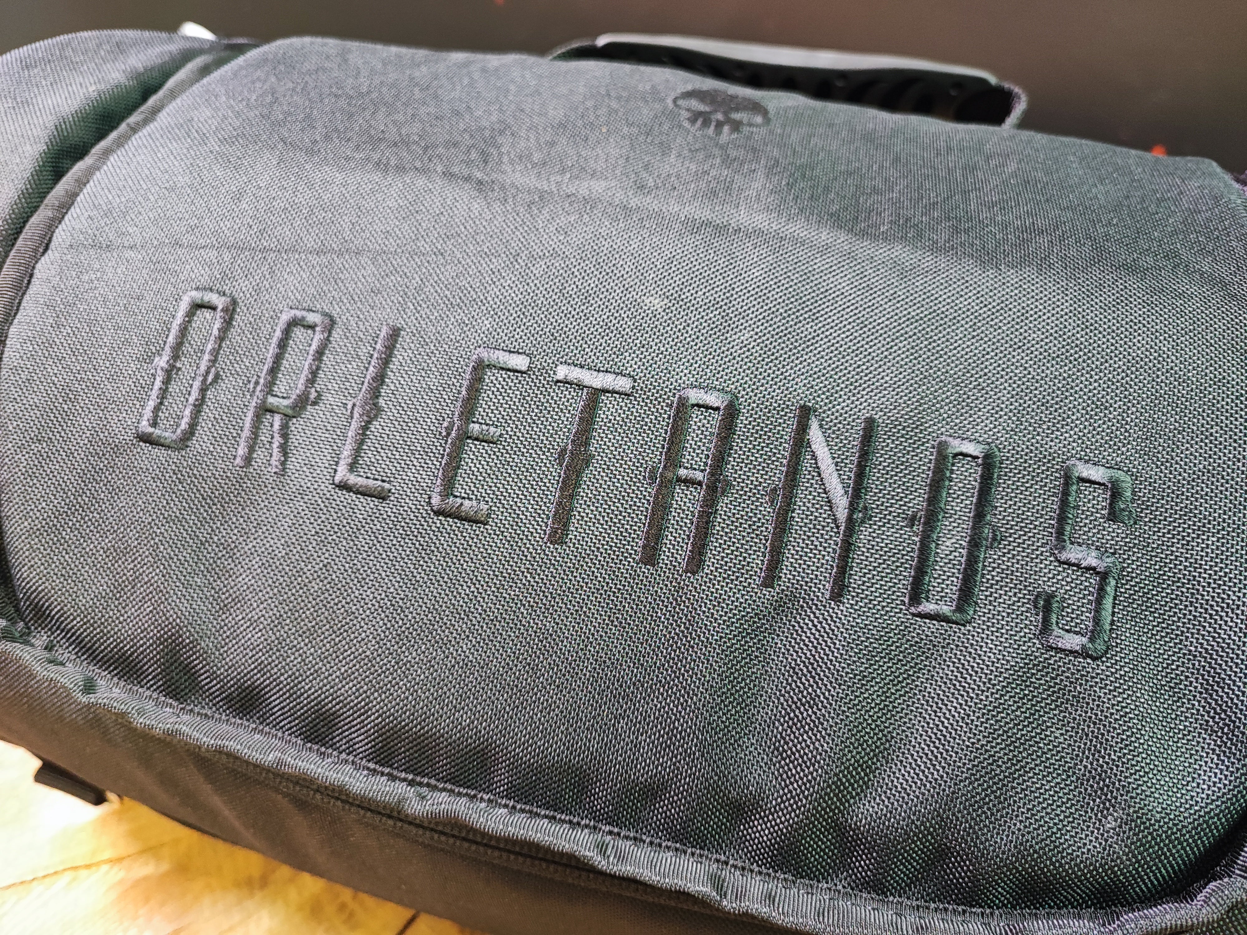 NIGHTTRON SPORT 19L universelle Reisetasche für Sissybar oder Gepäckträger