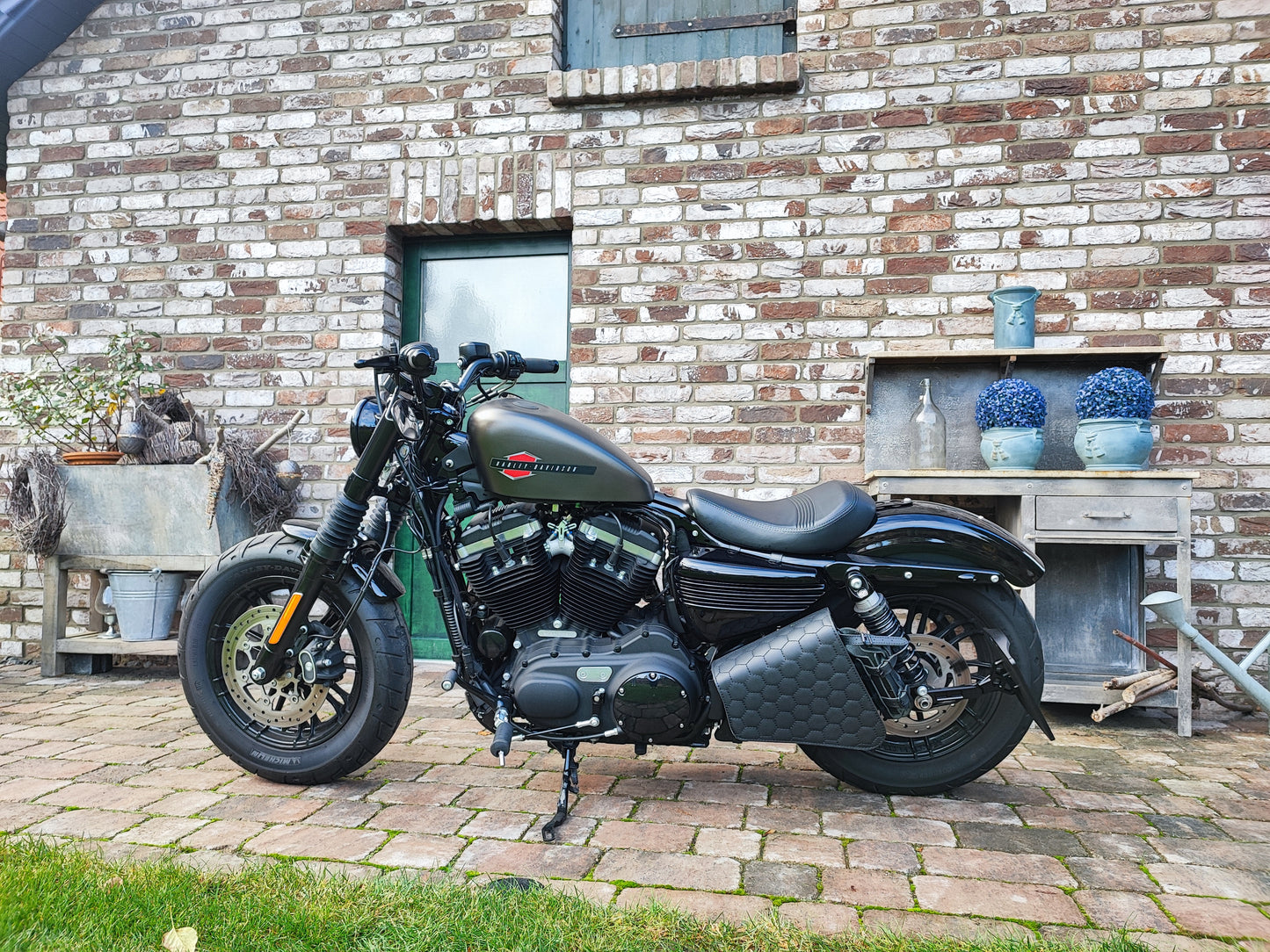 Clean Comb Blackline