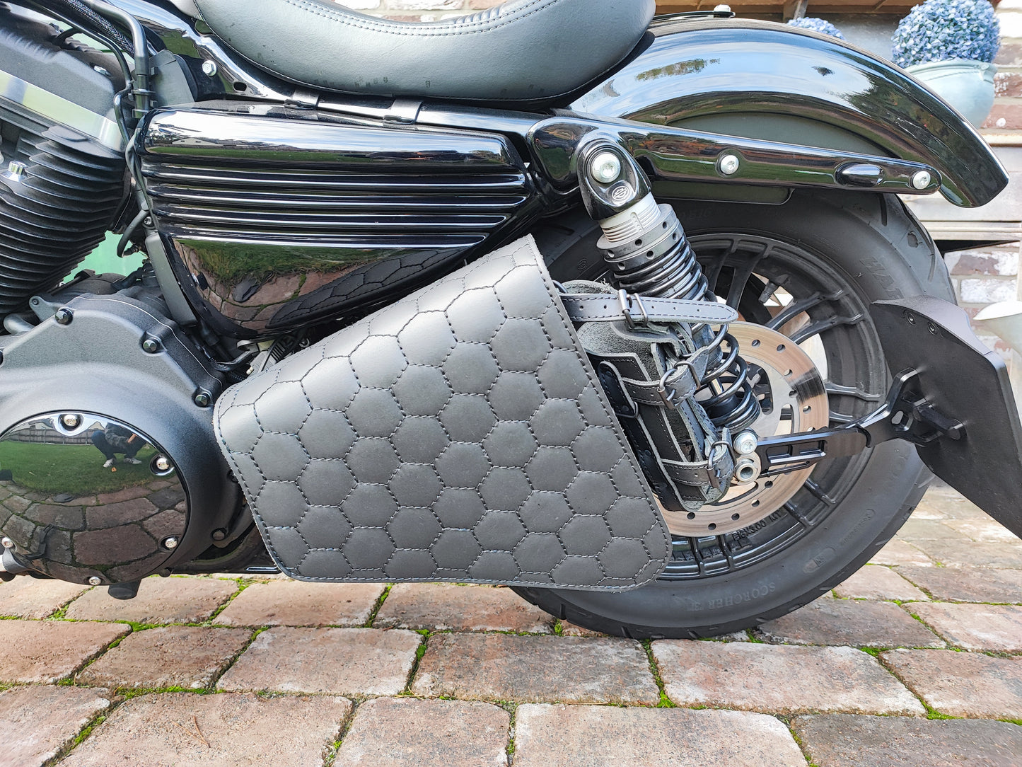 Clean Comb Blackline
