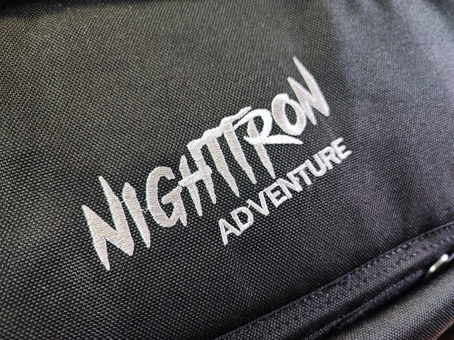 NIGHTTRON ADVENTURE 35L universelle Reisetasche für Sissybar oder Gepäckträger