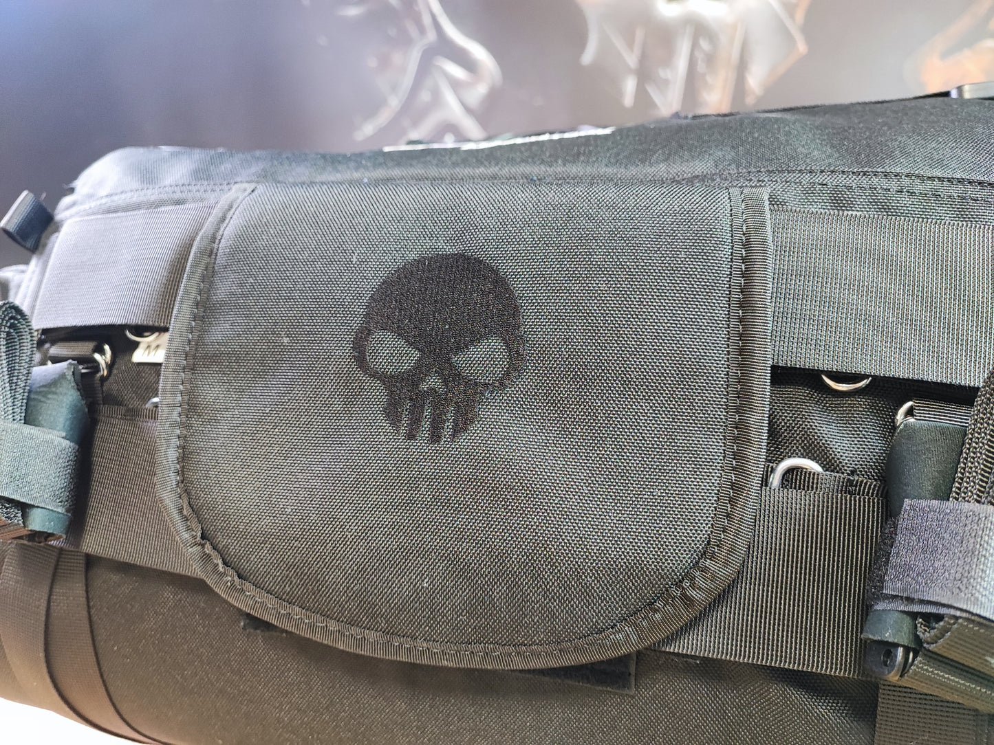 NIGHTTRON ADVENTURE 35L universelle Reisetasche für Sissybar oder Gepäckträger