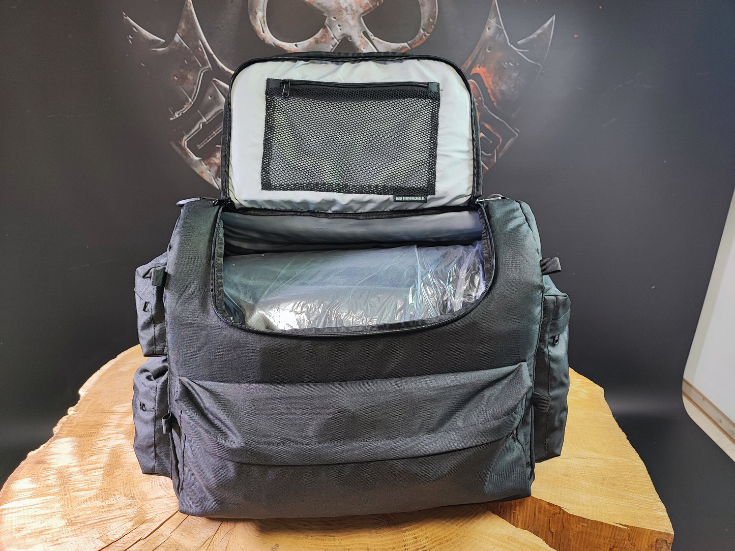 NIGHTTRON ADVENTURE Plus 65L universelle Reisetasche für Sissybar oder Gepäckträger