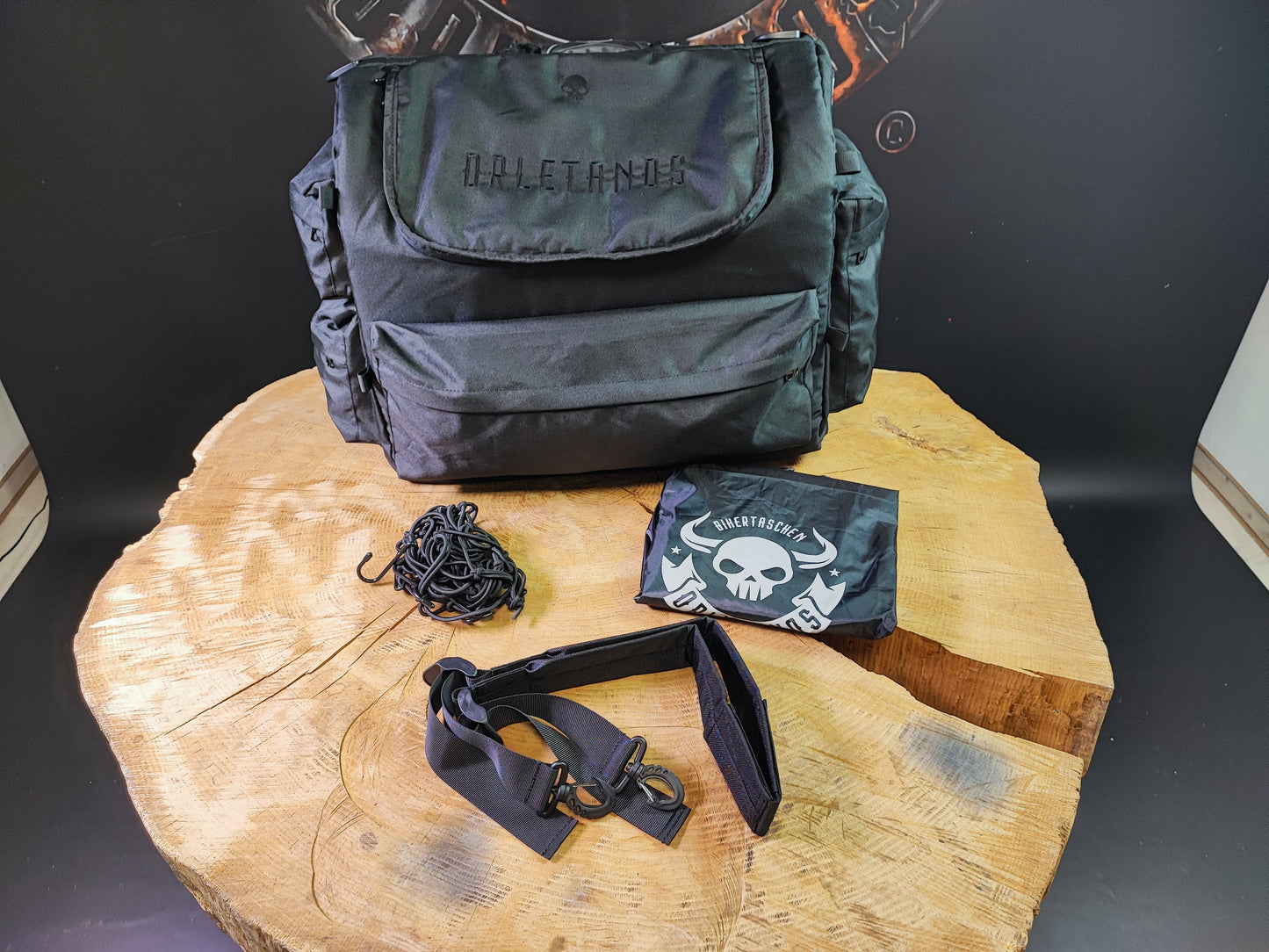 NIGHTTRON ADVENTURE Plus 65L universelle Reisetasche für Sissybar oder Gepäckträger