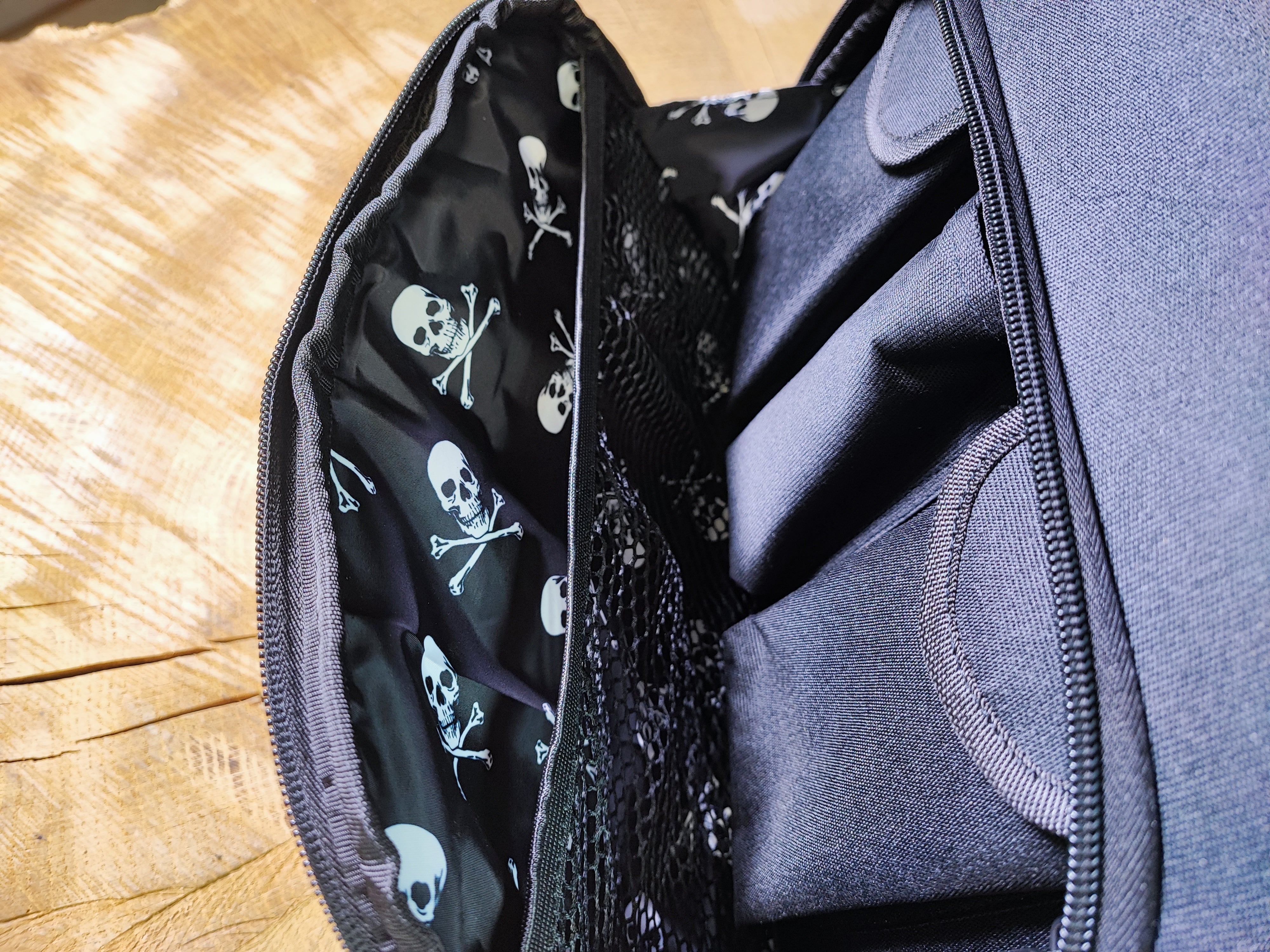 BAG-ROCK L universelle Reisetasche für Sissybar oder Gepäckträger