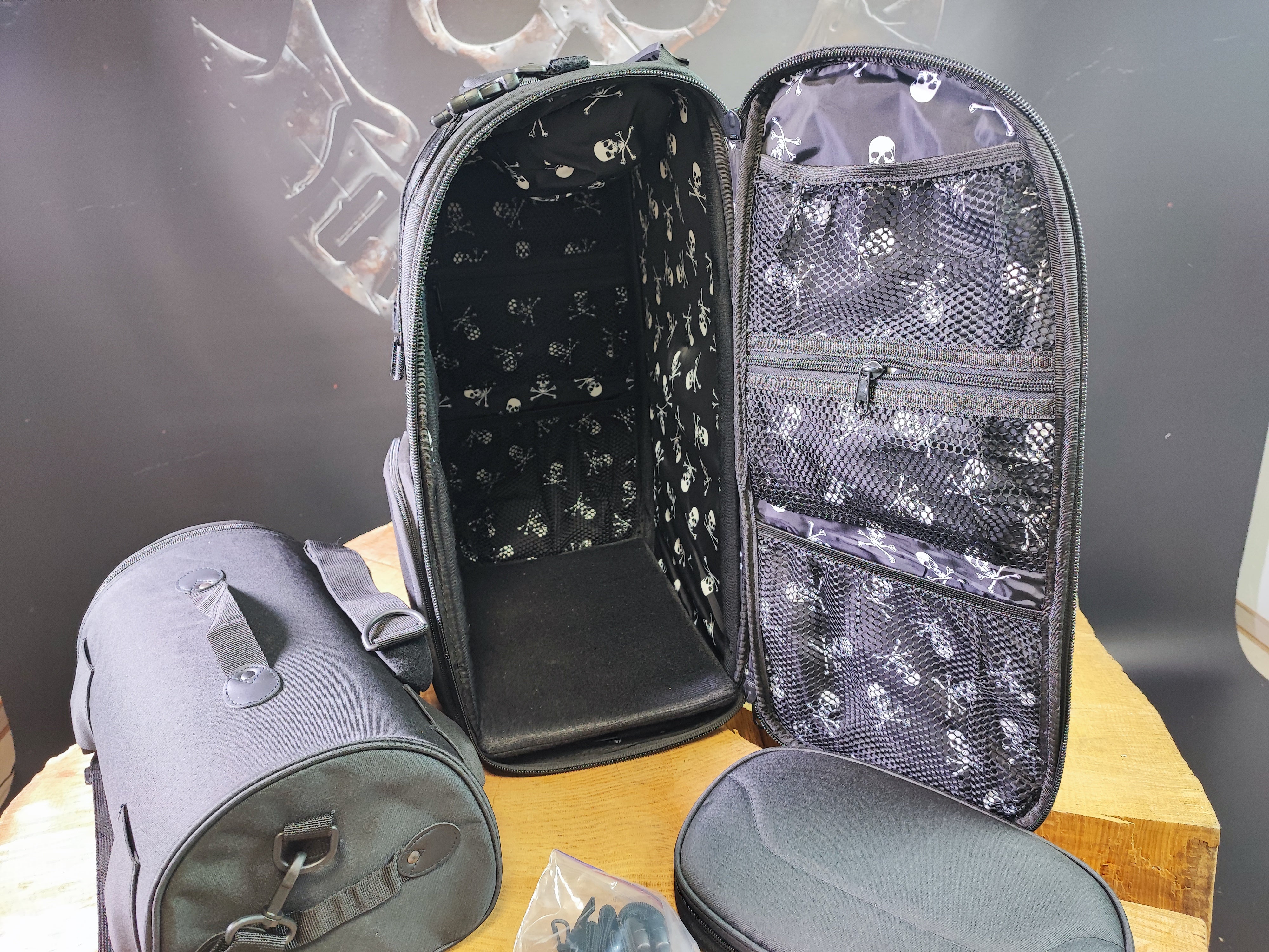 BAG-ROCK XL universelle Reisetasche für Sissybar oder Gepäckträger