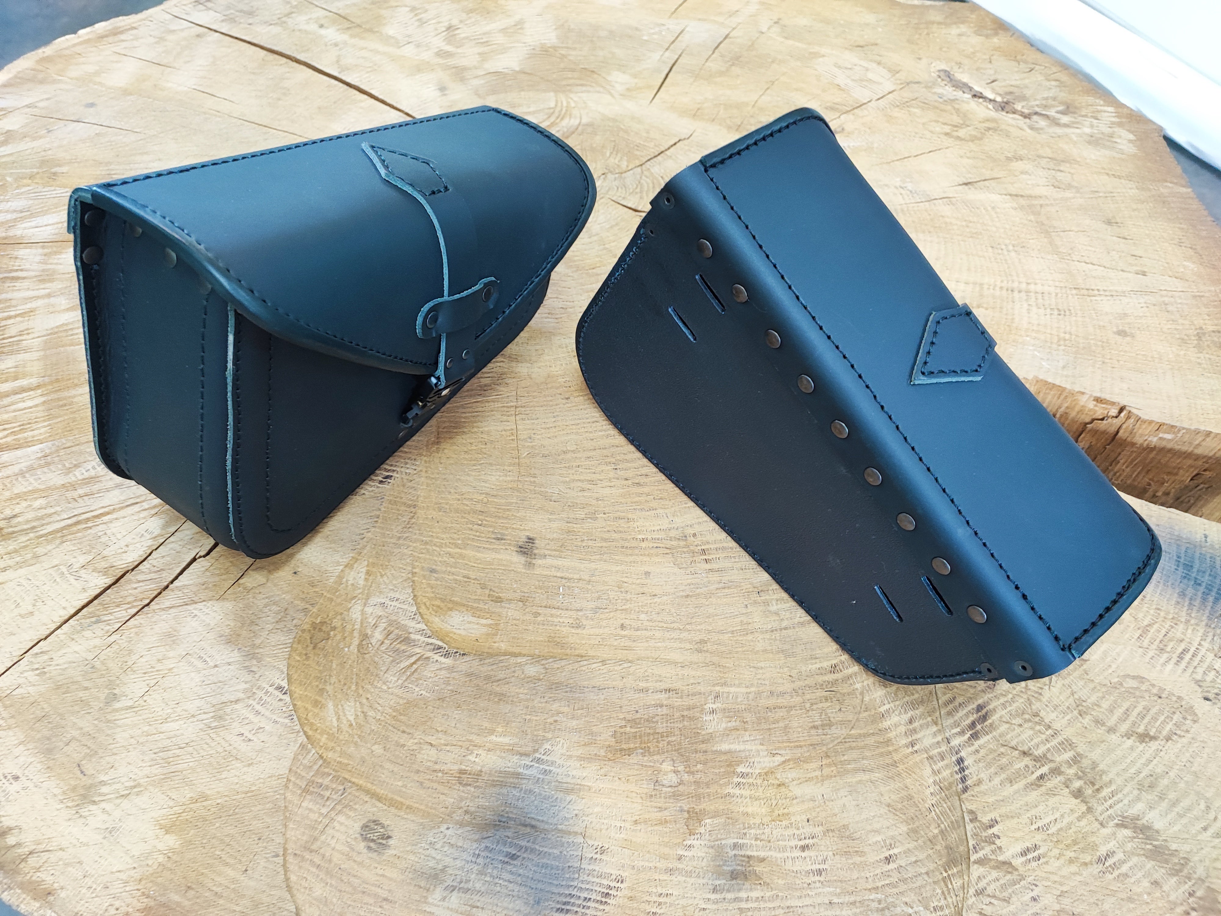 Muscle Blackline Set Seitentaschen passend für Harley-Davidson VROD Modelle