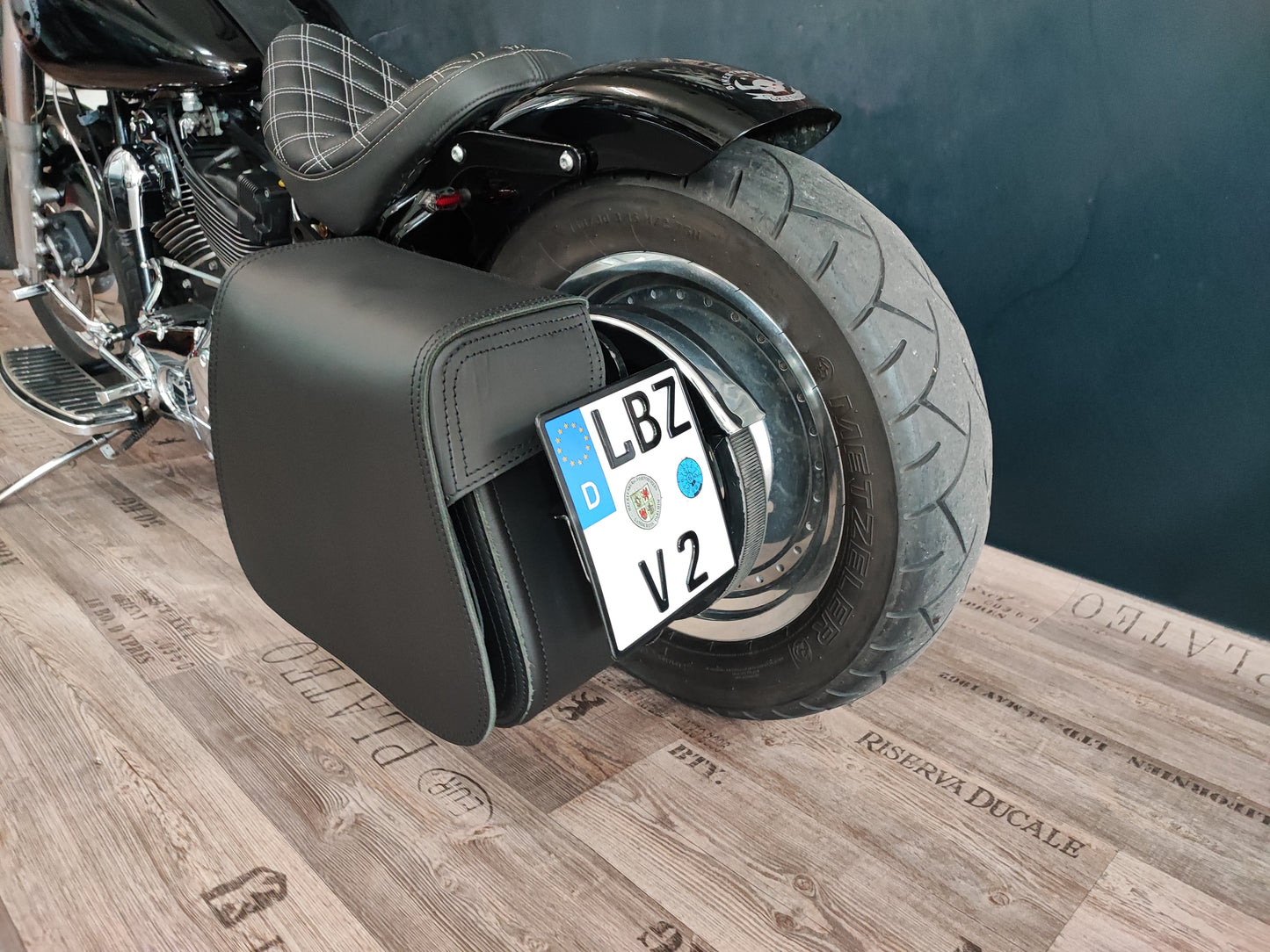 HERKULES CLEAN BLACKLINE