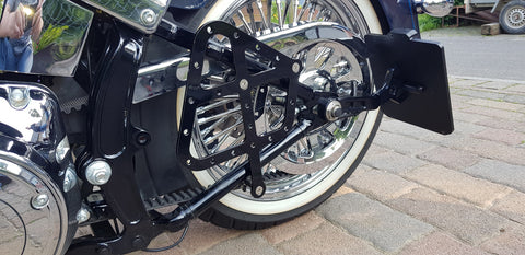 Diablo weiß Schwingentasche Set + Schwingenhalter Softail bis 2017