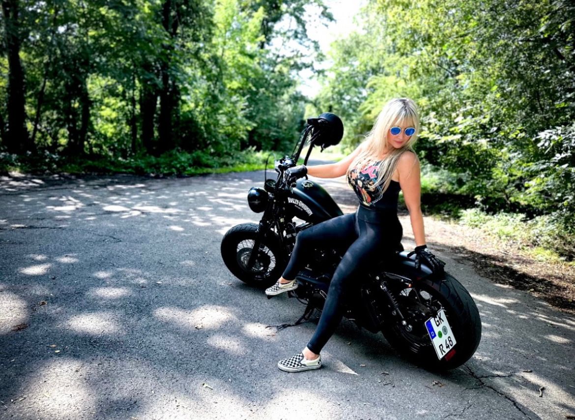 Skull Blackline