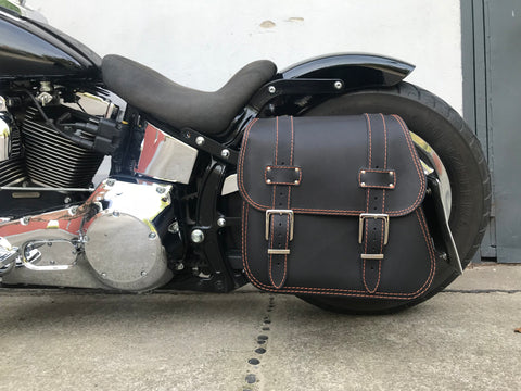 Zeus Orange Seitentasche + Halter XL passend für Softail von 1992 bis 2017