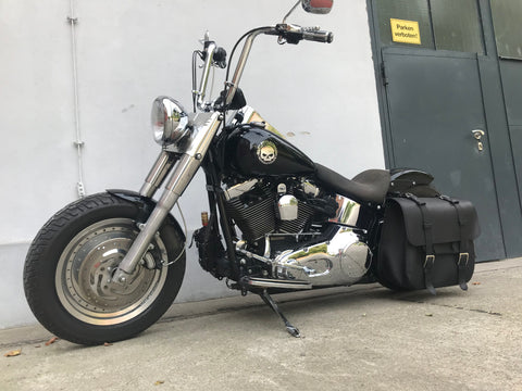 The Big Schwarz Seitentasche + Halter XL passend für Softail von 1992 bis 2017