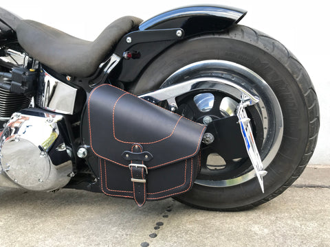 Odin Orange Schwingentasche passend für Harley-Davidson Softail