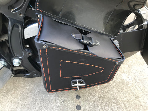 Odin Orange Schwingentasche passend für Harley-Davidson Softail