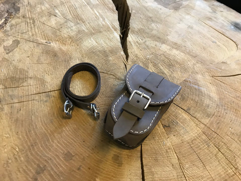 Brillenetui / Gürteltasche / Zusatztasche in braun für Schwingentaschen oder Rahmen