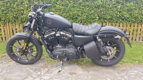 Road Stern Black Seitentasche passend für Harley-Davidson Street Bob & Sportster