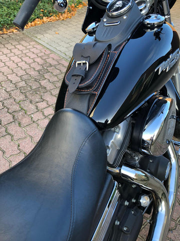Tankpad schwarz / orange passend für Harley-Davidson Dyna Street Bob Lowrider bis 2017