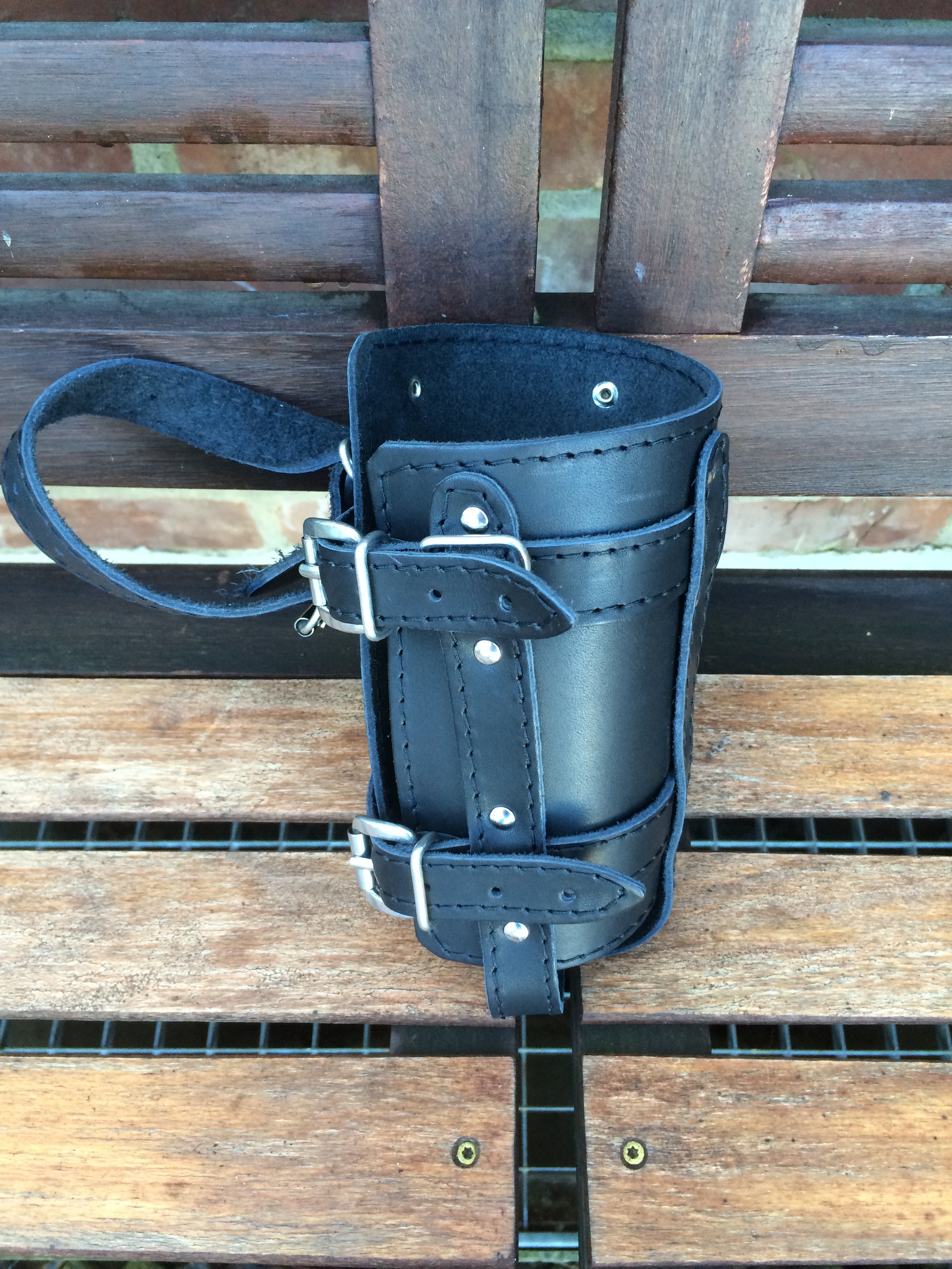 Getränkehalter / Flaschenhalter in Schwarz