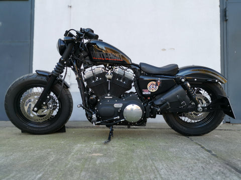 Medusa Schwarz passend für Harley-Davidson Sportster