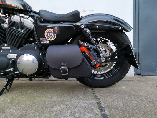 Sporty Clean Schwarz Schwingentasche passend für Harley-Davidson Sportster