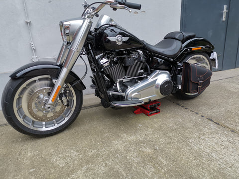 Odin Orange Schwingentasche passend für Harley-Davidson Softail