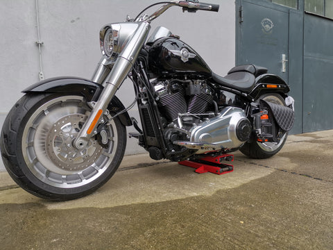 Diablo Silver Schwingentasche mit Flaschenhalter passend für Harley-Davidson Softail