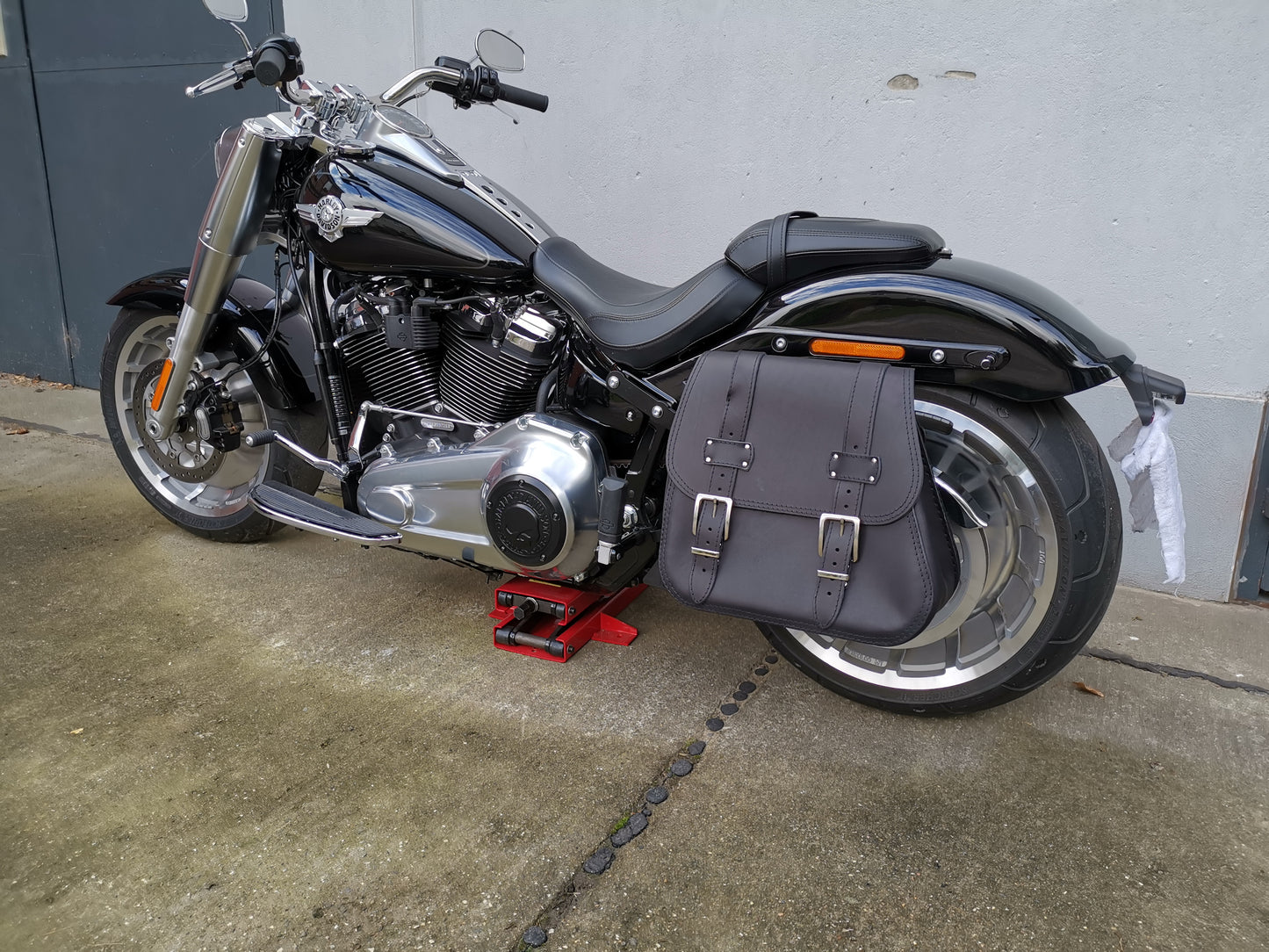 Zeus Schwarz Seitenkoffer universell 25 L
