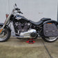 Zeus Schwarz Seitentasche + Halter XL passend für Softail ab 2018 bis Heute